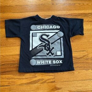 Vintage 90s Chicago White Sox T-shirt, Size Youth 8, Cute MLB Baseball 1993